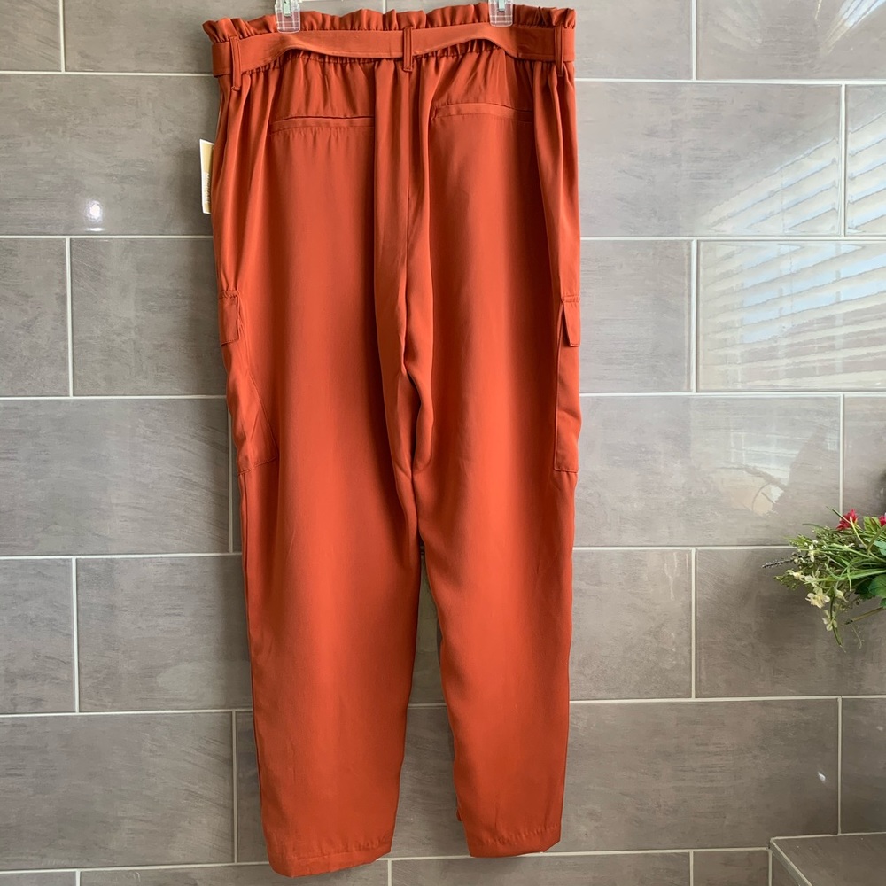Michael Kors burnt umber cargo pants size M. - Picture 5 of 13